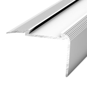 Trapkant Zilver zonder inleg 54 x 27 aflopend – 300 cm (nr. 193) kopen bij Woningstoffering Totaal