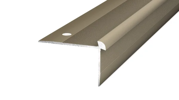 Traprandprofiel PVC 3mm 26mm Edelstaal-Mat 40x26mm – 250 cm (nr. 187)